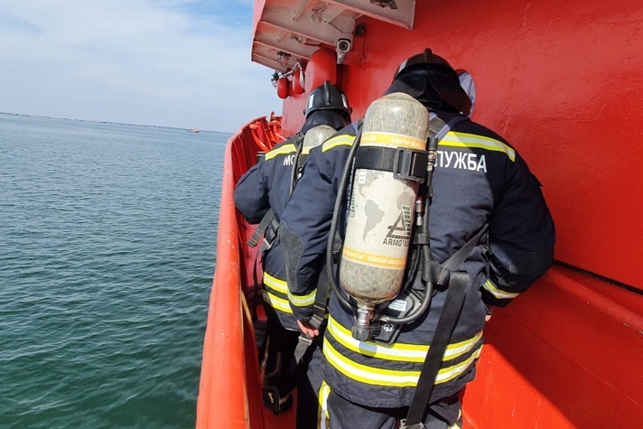 Спасателей Морспасслужбы аттестовали на право ведения аварийно-спасательных работ широкого спектра