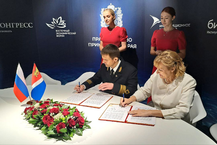Во Владивостоке появятся школьные классы с уклоном на флотские специальности