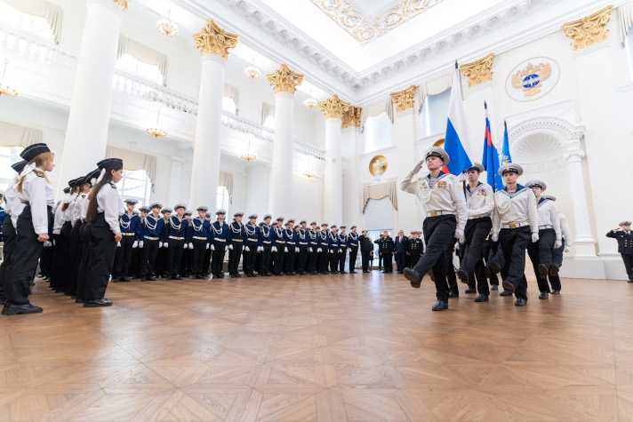 В Москве прошла церемония посвящения в курсанты первокурсников Академии водного транспорта