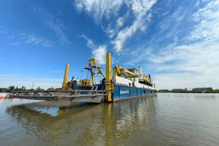 На Волго-Донском канале продолжается транзитное дноуглубление