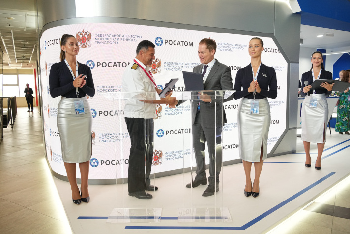 Росморречфлот и 'Росатом' будут развивать грузоперевозки по рекам Сибири и Дальнего Востока