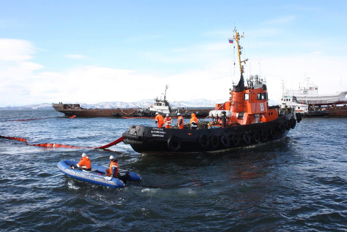 Морспасслужба очистит акваторию порта Петропавловск-Камчатский от затонувших объектов