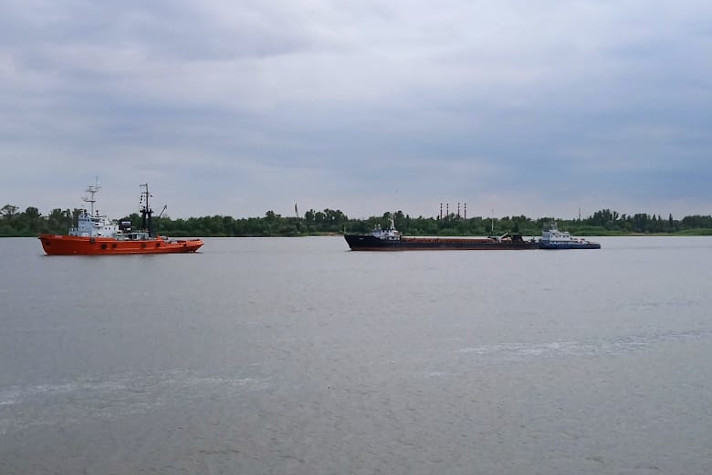 Морспасслужба пришла на помощь аварийному судну на Волго-Каспийском канале