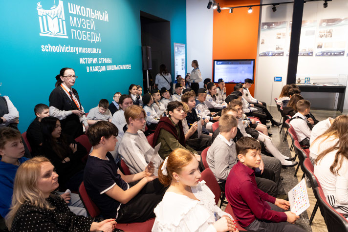 В Музее Победы расскажут школьникам о крейсере 'Адмирал Кузнецов'