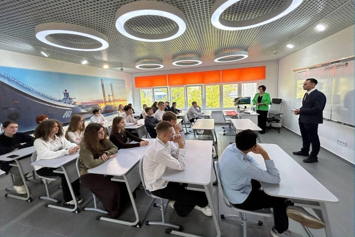 В мурманской гимназии открылся инженерный класс для будущих судостроителей