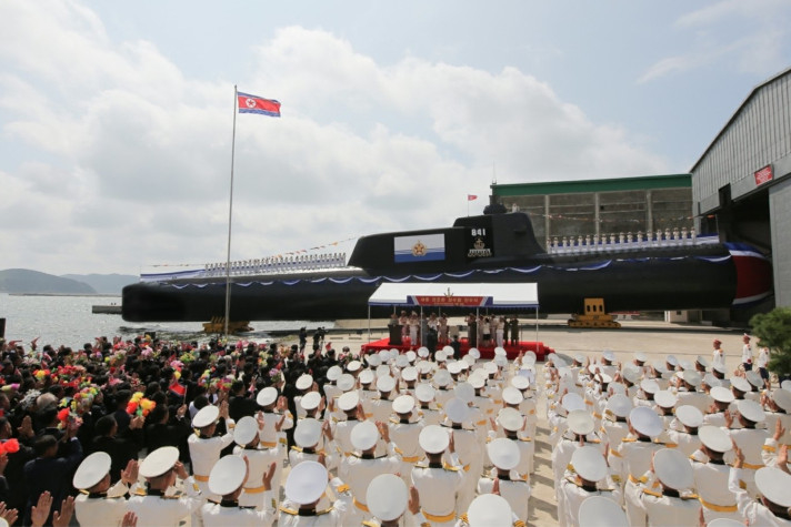 Северная Корея спустила на воду атомную подводную лодку