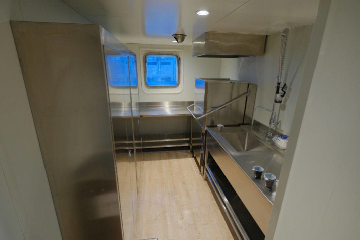 Готовность траулера-процессора 'Капитан Геллер' составляет 92%