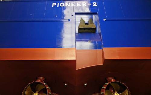На заводе 'Красное Сормово' спущен на воду танкер Pioneer-2