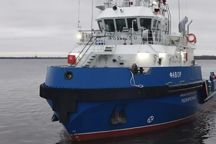 Буксир-спасатель 'Фавор' прибыл в порт приписки Архангельск