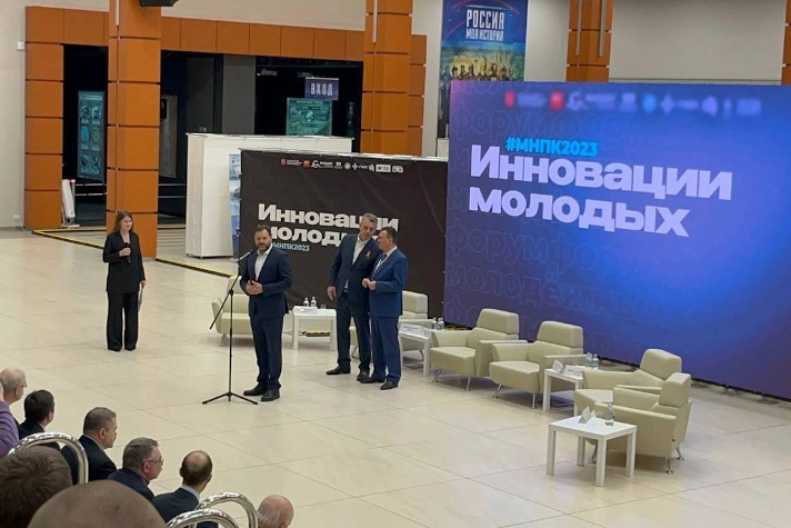 Первый форум 'Инновации молодых' прошел в Санкт-Петербурге