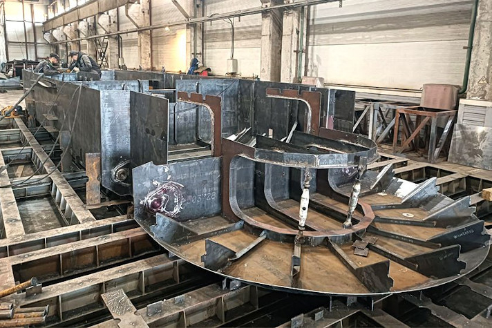 На судостроительном комплексе 'Р-Флот' продолжается строительство двух земснарядов проекта 2040