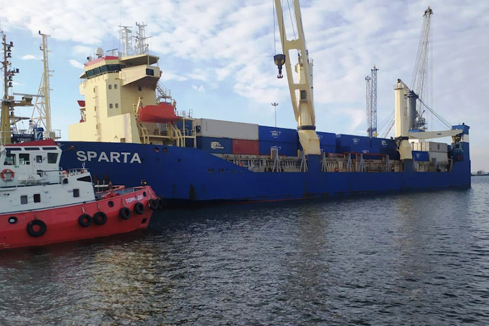 На линию Усть-Луга – Калининград вышло судно 'Спарта'