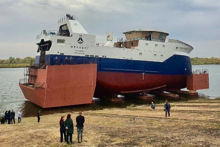 В Астраханской области спустили на воду траулер 'Мерланг'