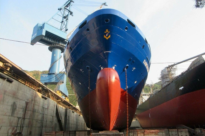 Контейнеровоз 'Капитан Малахов' прошел промежуточное освидетельствование