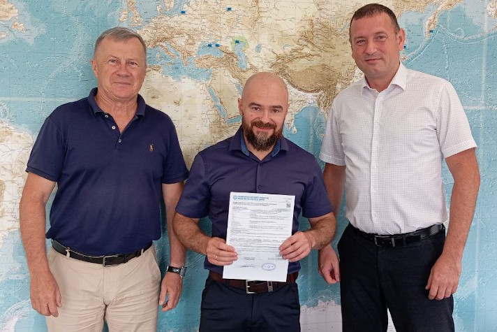 Центр судоремонта 'Дальзавод' подтвердил производственные мощности для изготовления огнестойких дверей