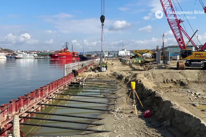 Николай Патрушев оценил ход реконструкции порта Корсаков