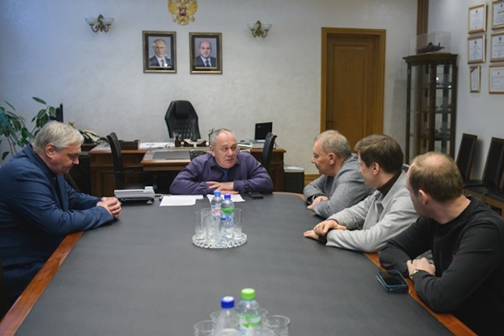 Сенатор Юрий Борисов ознакомился с ходом работ на основных заказах Севмаша