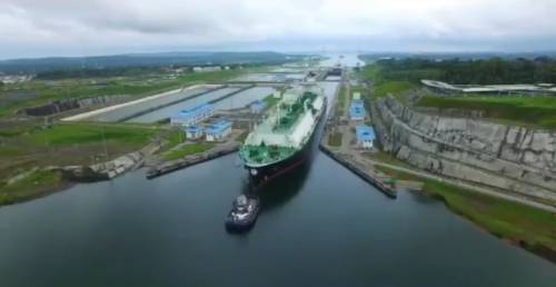 Через Панамский канал прошло 4000-е судно класса Neopanamax