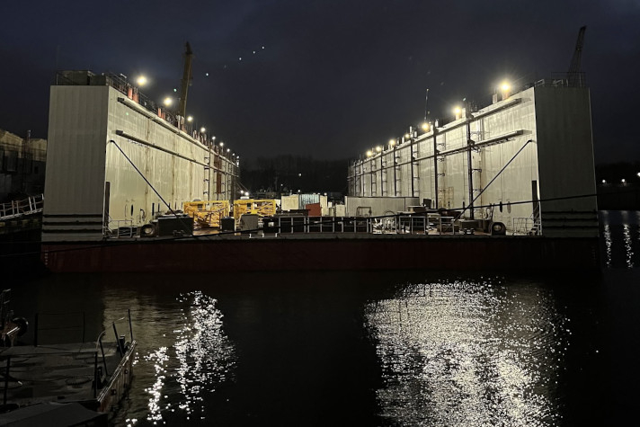 На 'Красной Кузнице' в Архангельске завершена стыковка блоков плавучего дока проекта 28140С