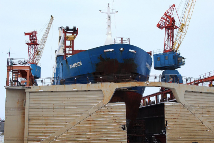 'Красная Кузница' проведёт доковый ремонт сухогруза 'Тамбей'
