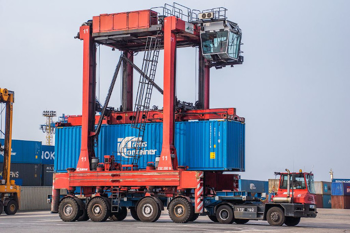 Global Ports наращивает парк техники на терминале ВСК