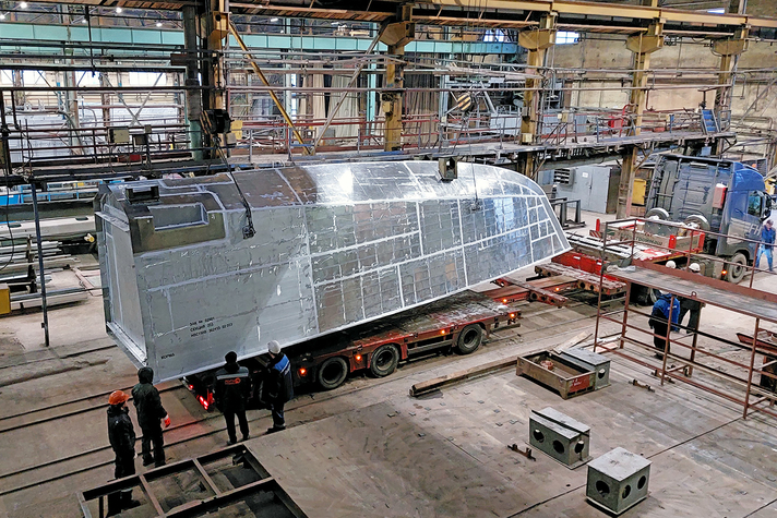 ССЗ 'Вымпел' отправил в Иркутск носовые секции катамарана проекта проекта HSC150B
