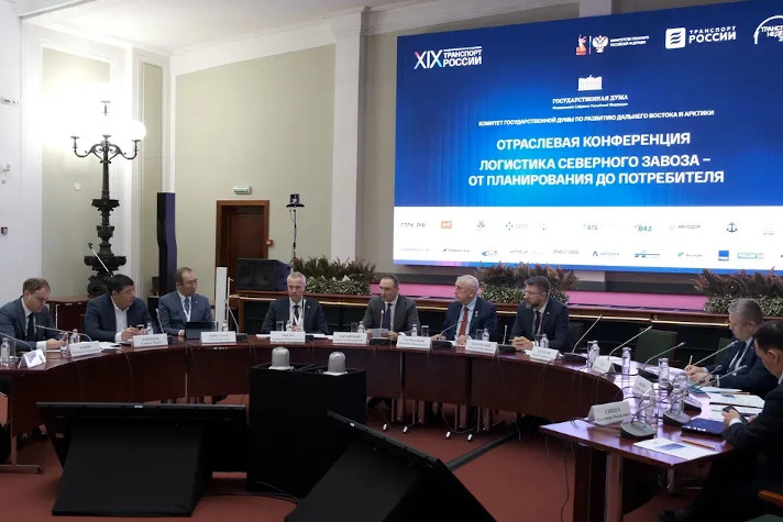 Глава Якутии предложил новые механизмы государственной поддержки северного завоза