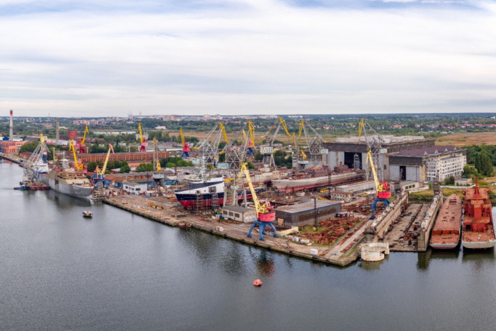 Завод 'Янтарь' ведет подготовку к строительству нового плавучего дока