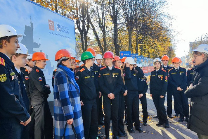 Калининградский завод ОСК 'Янтарь' провёл экскурсии для школьников судостроительных инженерных классов